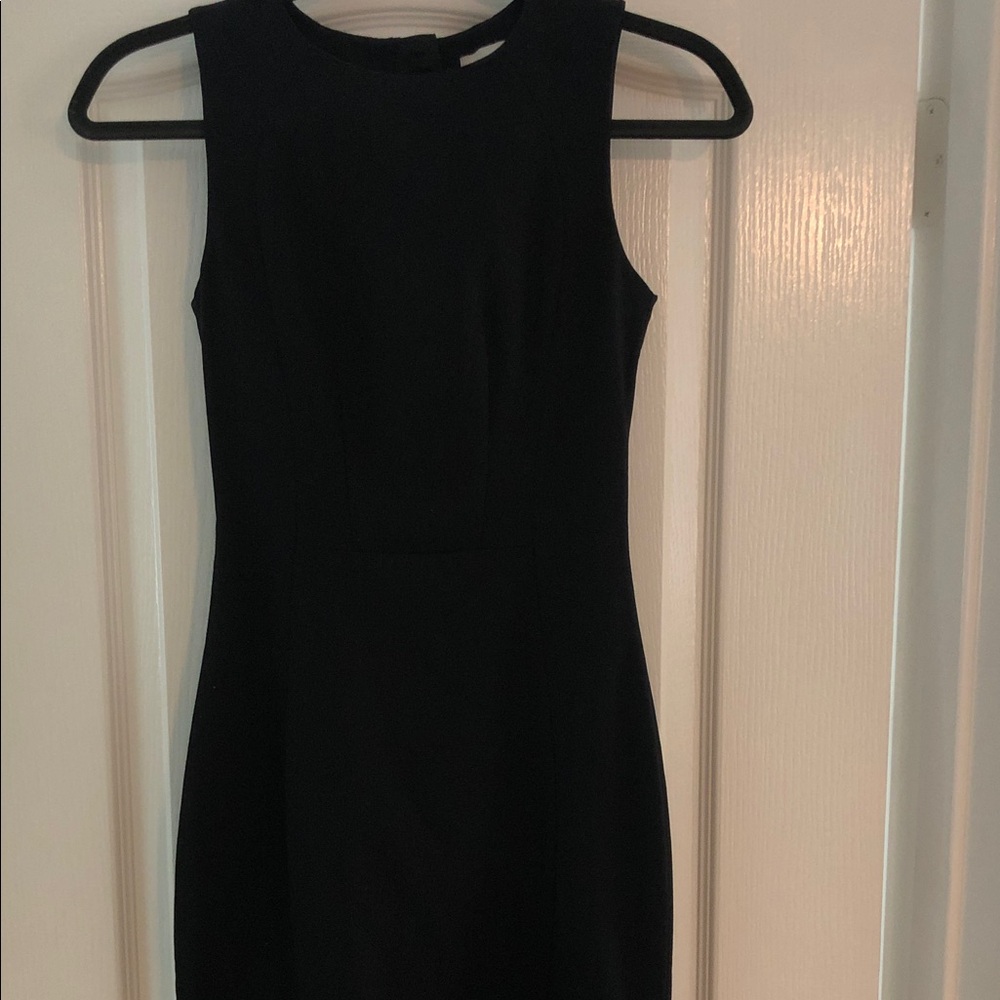H&M Black Sleeveless Sheath Dress